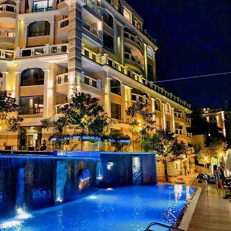 La Spacious With A Sea View Warna