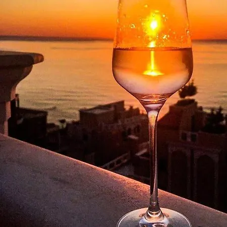 Apartment La Spacious With A Sea View Warna