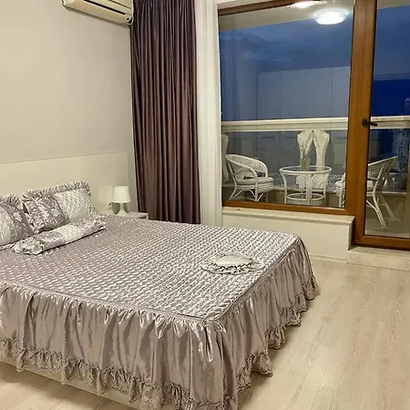La Spacious With A Sea View Apartment Varna