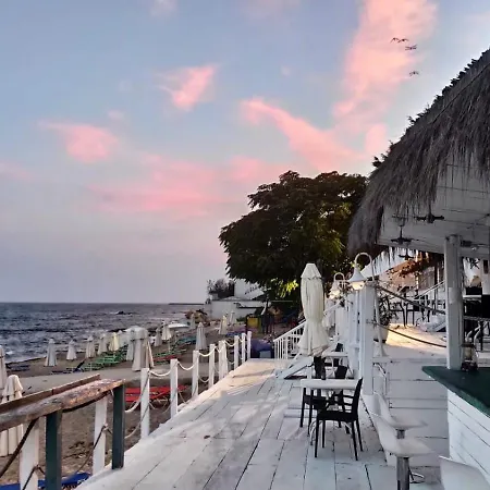 Апартаменти La Spacious With A Sea View *