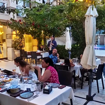 Апартаменти La Spacious With A Sea View