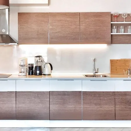 Апартаменти La Spacious With A Sea View