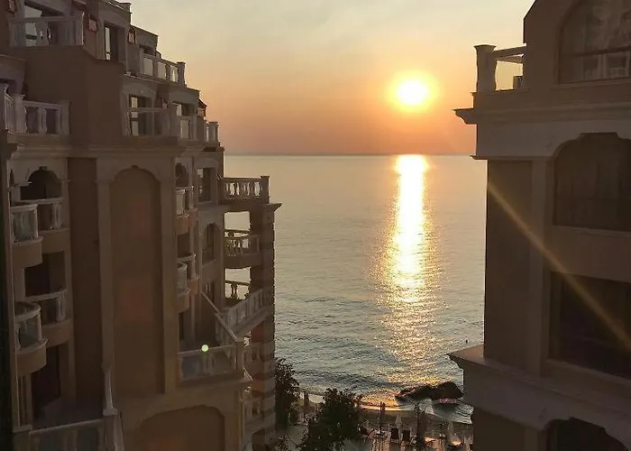 La Spacious With A Sea View Apartment Varna