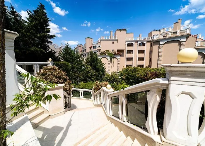 La Spacious With A Sea View דירה